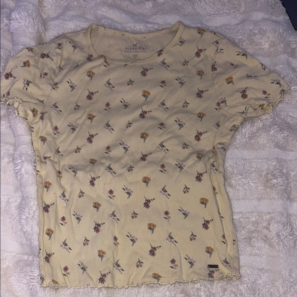 Hollister Cream Floral Tee